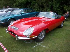 Jaguar E-Type photo