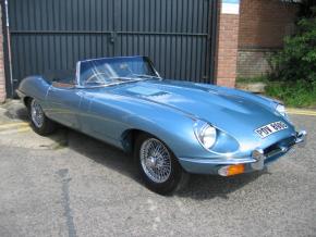 Jaguar E-Type photo