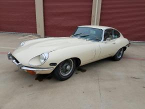 Jaguar E-Type photo