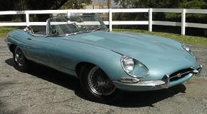 Jaguar E-Type photo