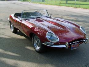 Jaguar E-Type photo