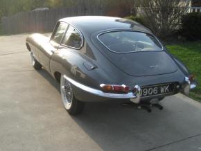 Jaguar E-Type photo