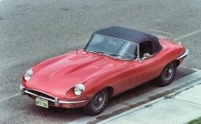 Jaguar E-Type photo