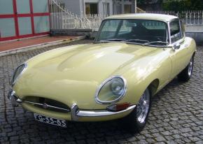 Jaguar E-Type photo