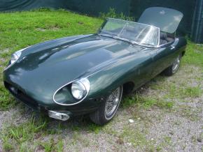 Jaguar E-Type photo