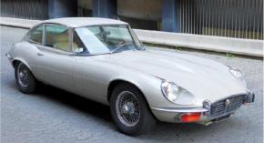 Jaguar E-Type photo