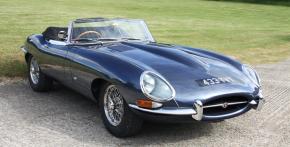 Jaguar E-Type photo