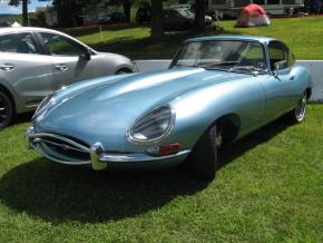 Jaguar E-Type photo