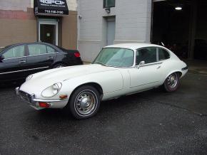 Jaguar E-Type photo