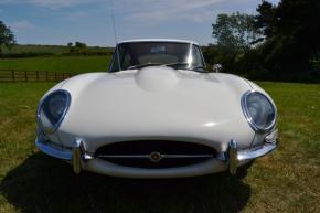 Jaguar E-Type photo