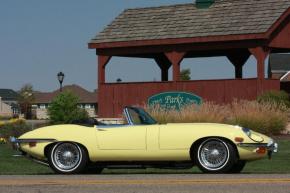 Jaguar E-Type photo