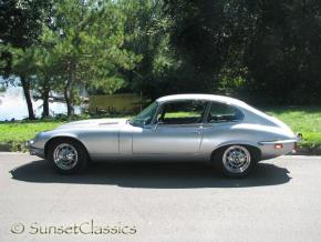 Jaguar E-Type photo