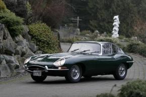 Jaguar E-Type photo