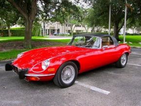 Jaguar E-Type photo