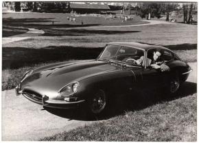 Jaguar E-Type photo