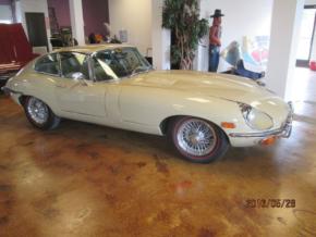 Jaguar E-Type photo