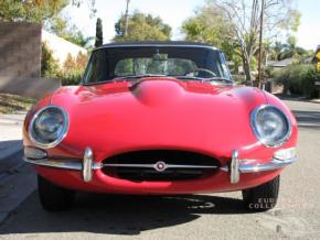 Jaguar E-Type photo