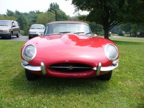 Jaguar E-Type photo