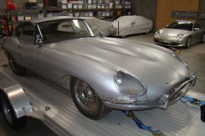 Jaguar E-Type photo