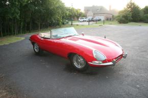 Jaguar E-Type photo