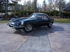 Jaguar E-Type photo