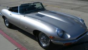 Jaguar E-Type photo