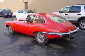 Jaguar E-Type photo