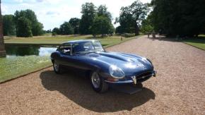 Jaguar E-Type photo