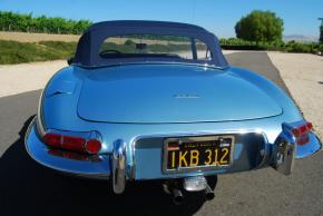 Jaguar E-Type photo