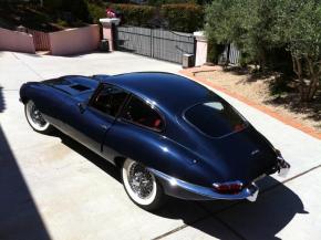 Jaguar E-Type photo