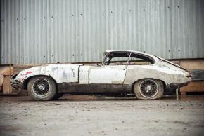 Jaguar E-Type photo