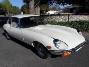 Jaguar E-Type photo