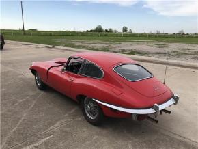 Jaguar E-Type photo