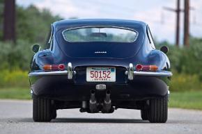 Jaguar E-Type photo