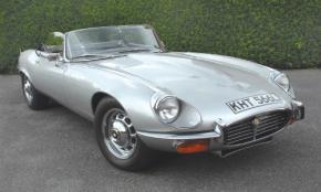 Jaguar E-Type photo