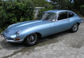 Jaguar E-Type photo