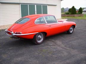 Jaguar E-Type photo