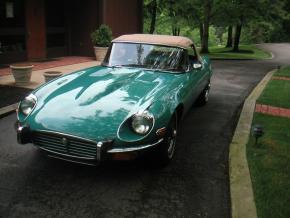 Jaguar E-Type photo