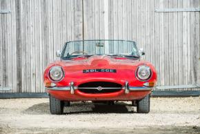 Jaguar E-Type photo