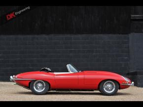 Jaguar E-Type photo