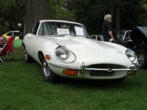 Jaguar E-Type photo