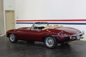 Jaguar E-Type photo