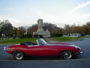 Jaguar E-Type photo