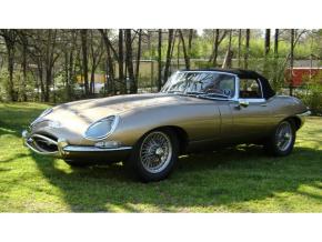 Jaguar E-Type photo