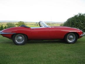 Jaguar E-Type photo