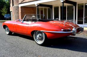 Jaguar E-Type photo