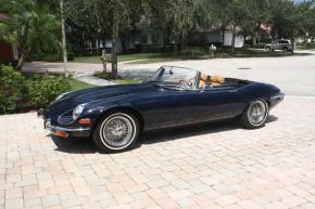 Jaguar E-Type photo