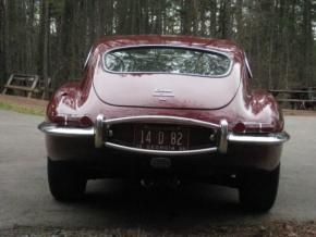 Jaguar E-Type photo