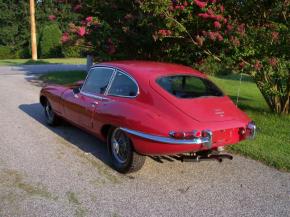 Jaguar E-Type photo