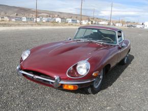 Jaguar E-Type photo